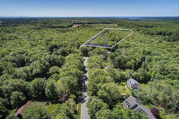 5.723 Acres of Residential Land for Sale in Westport Town, Massachusetts