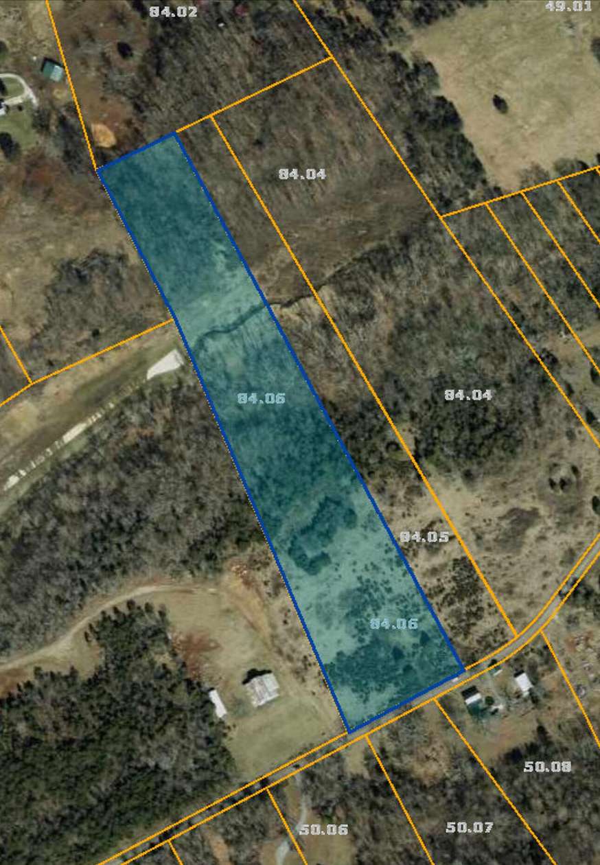 11 Acres of Land for Sale in Dandridge, Tennessee