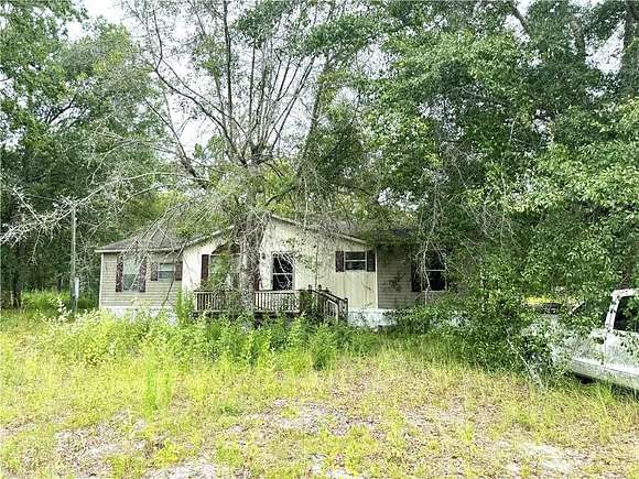 3 Acres of Residential Land with Home for Sale in Blackshear, Georgia