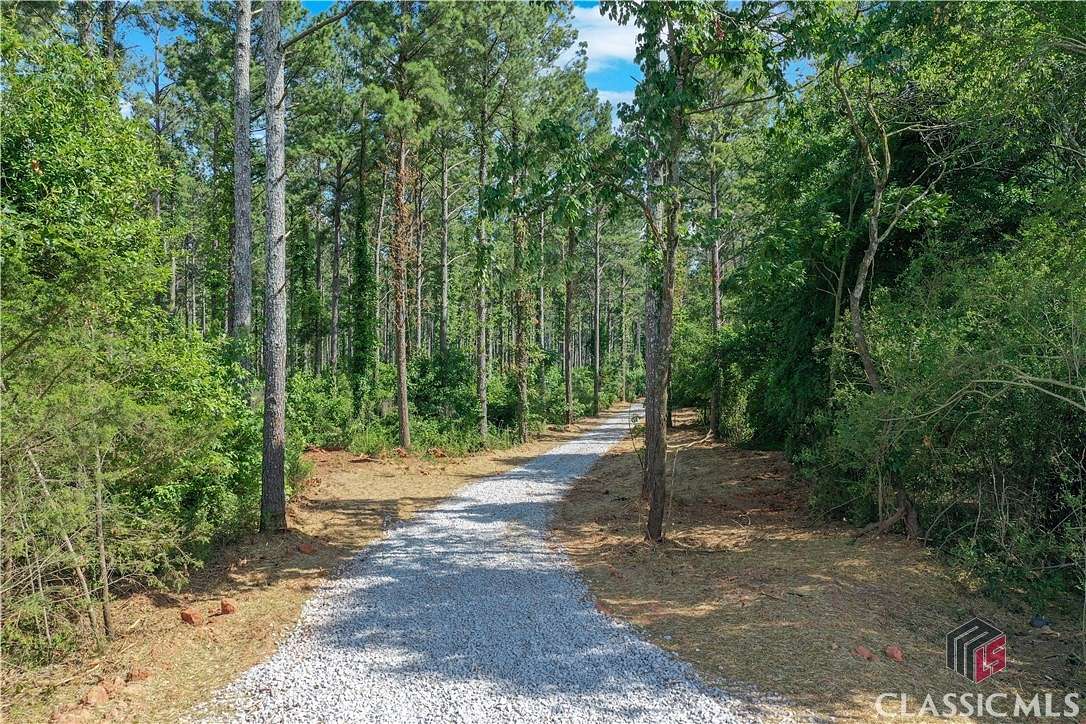 32 Acres of Recreational Land for Sale in Winterville, Georgia