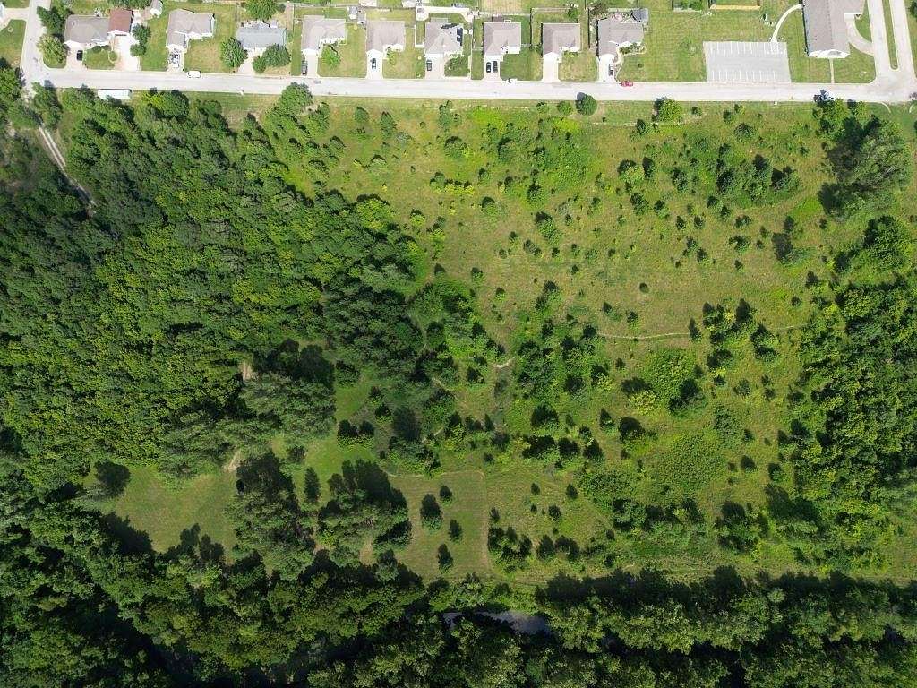 20 Acres of Recreational Land for Sale in Belton, Missouri