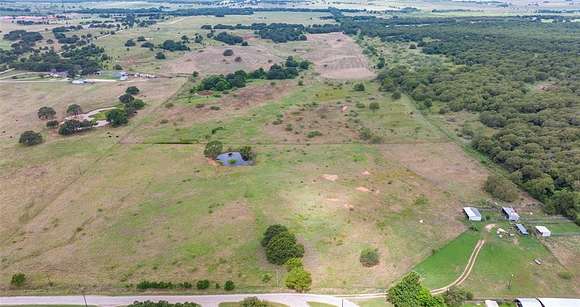 29.92 Acres of Agricultural Land for Sale in Nocona, Texas