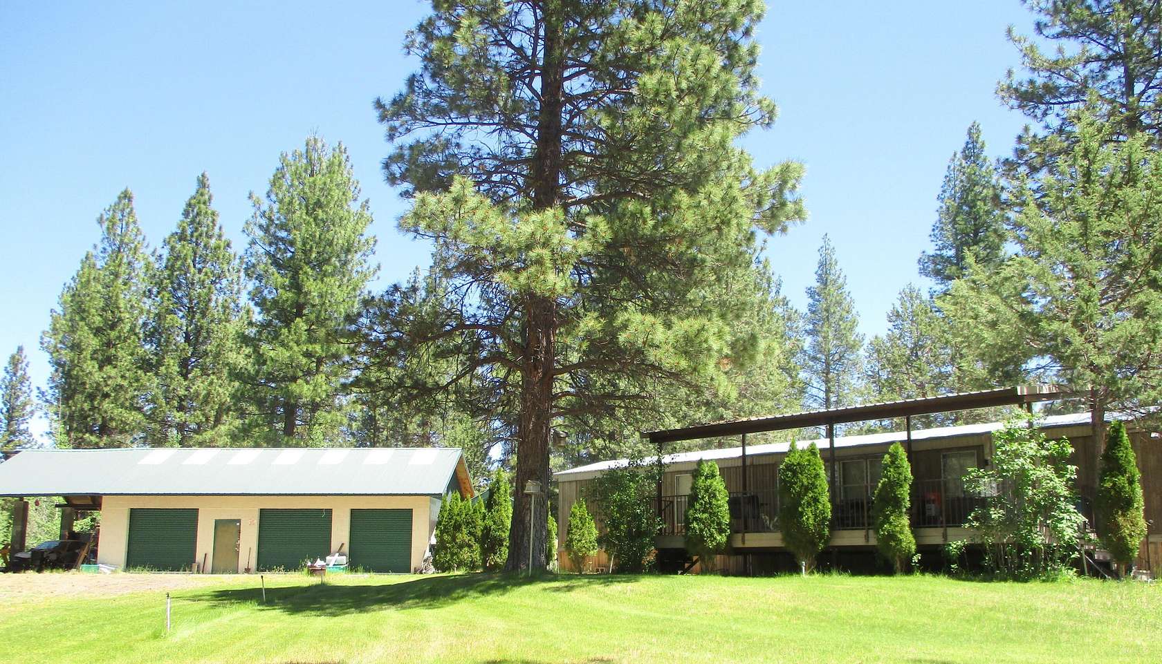 21.6 Acres of Recreational Land with Home for Sale in Chiloquin, Oregon