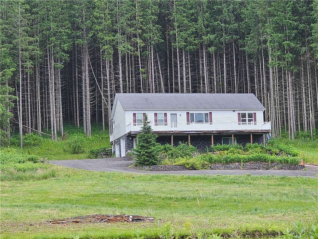 10 Acres of Residential Land with Home for Sale in Otego, New York