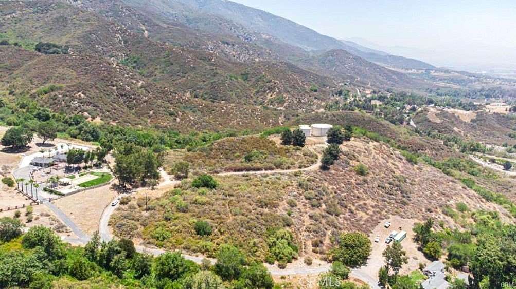 35.72 Acres of Recreational Land for Sale in Devore, California