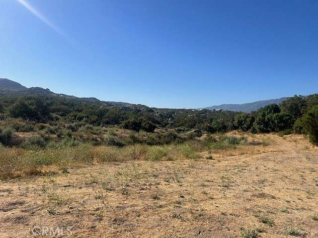 10.25 Acres of Land for Sale in Aguanga, California