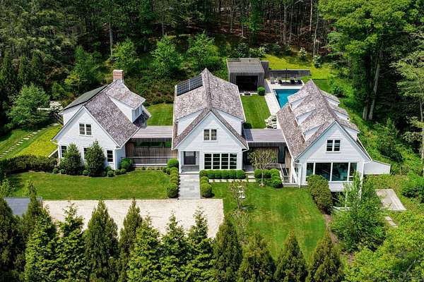 2 Acres of Land with Home for Sale in Amagansett, New York