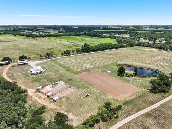 31.626 Acres of Land with Home for Sale in Granbury, Texas