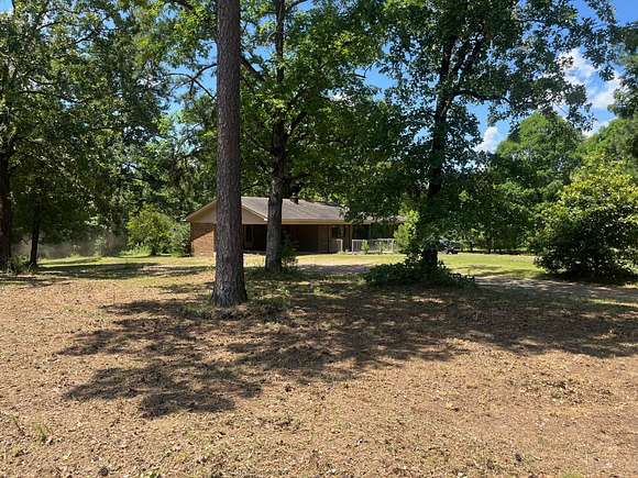 5 Acres of Residential Land with Home for Sale in Heber Springs, Arkansas