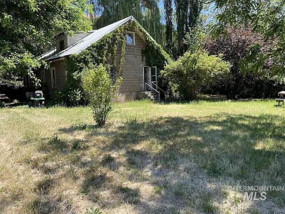 5.69 Acres of Residential Land with Home for Sale in Juliaetta, Idaho