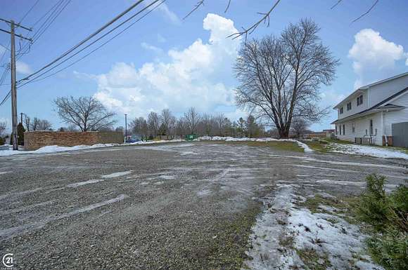 0.25 Acres of Commercial Land for Sale in Lapeer, Michigan