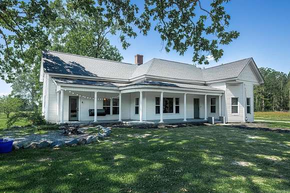 10.73 Acres of Land with Home for Sale in Arkadelphia, Arkansas