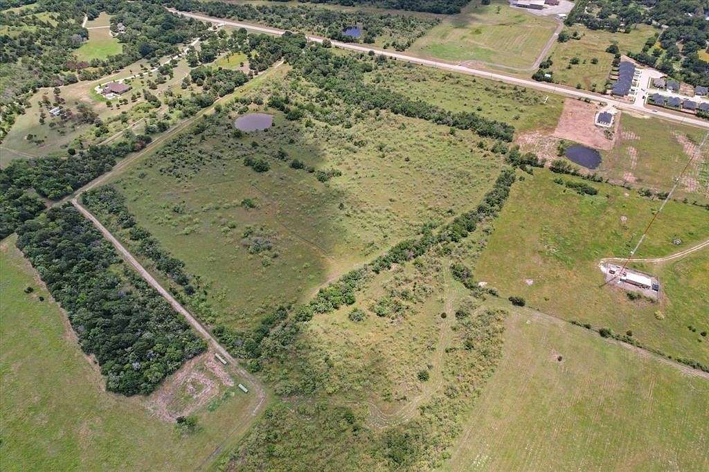 38.183 Acres of Land for Sale in Corsicana, Texas