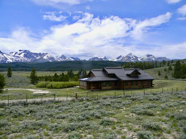 559 Acres of Recreational Land with Home for Sale in Stanley, Idaho