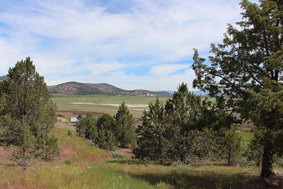 136 Acres of Land for Sale in Klamath Falls, Oregon