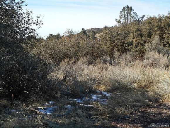 1.02 Acres of Residential Land for Sale in Tehachapi, California