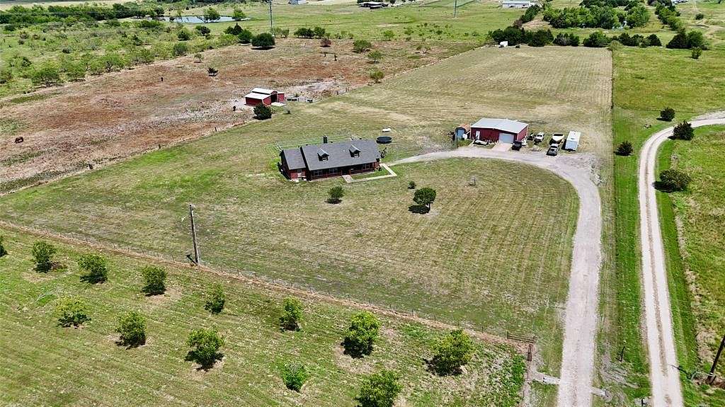 13.045 Acres of Land with Home for Sale in Royse City, Texas