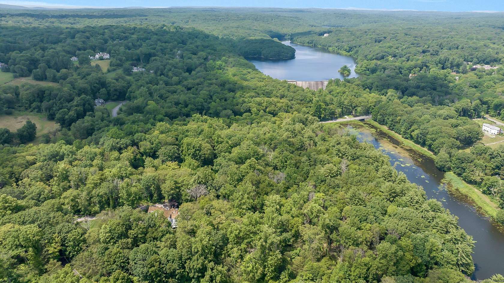 5.56 Acres of Residential Land for Sale in New Canaan, Connecticut