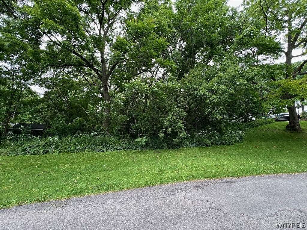 0.3 Acres of Land for Sale in Lewiston, New York