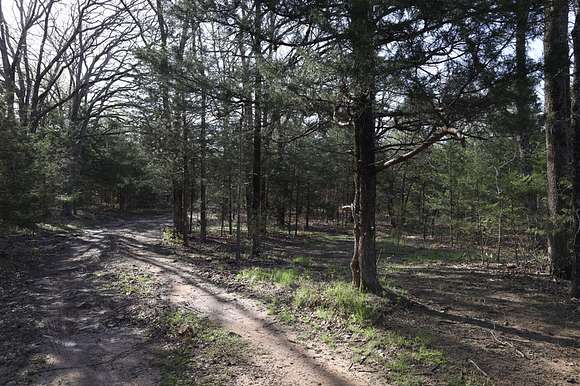 735 Acres of Recreational Land & Farm for Sale in Webbers Falls, Oklahoma