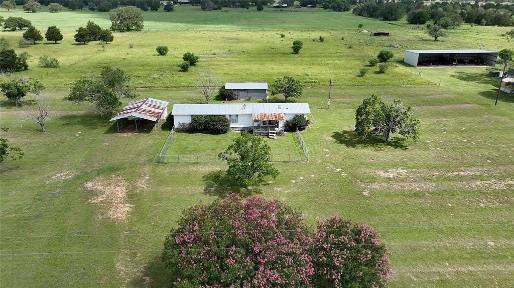 Land for Sale in Lexington, Texas