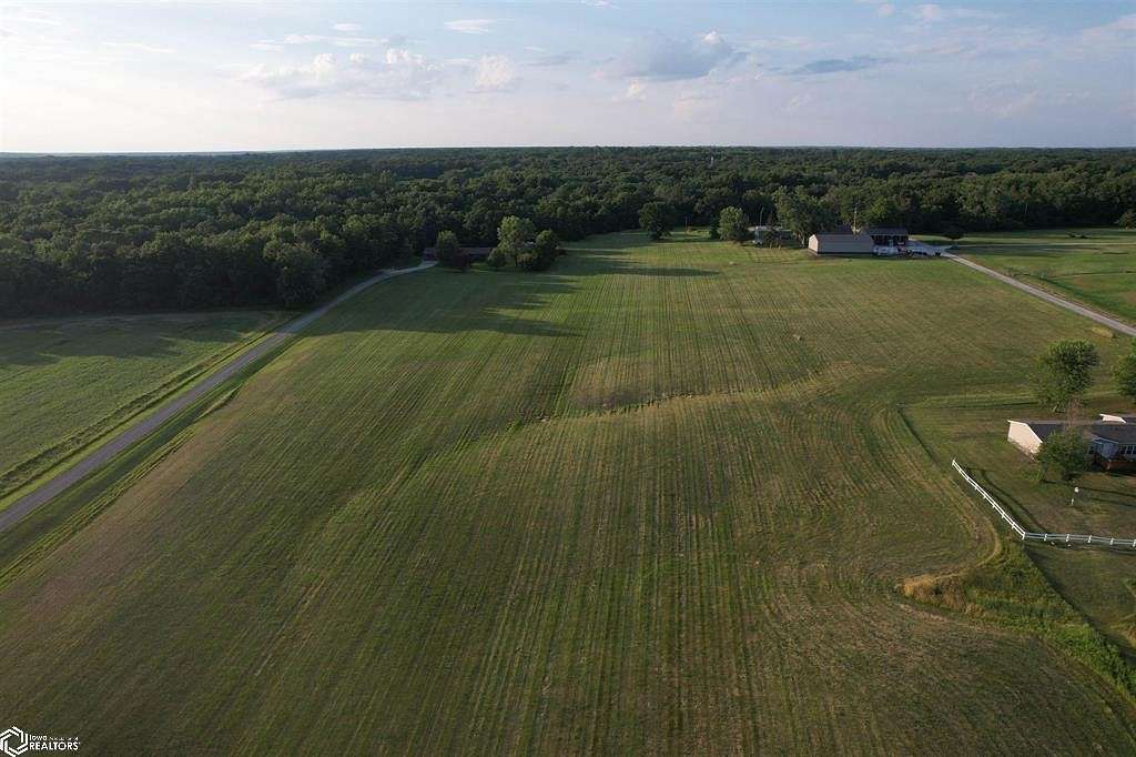 27 Acres of Land for Sale in Keokuk, Iowa