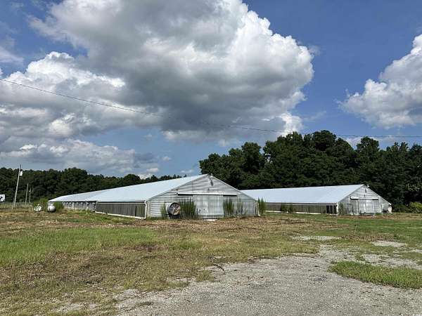 14.2 Acres of Land with Home for Sale in Bennettsville, South Carolina