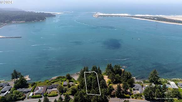 1.1 Acres of Residential Land for Sale in Coos Bay, Oregon