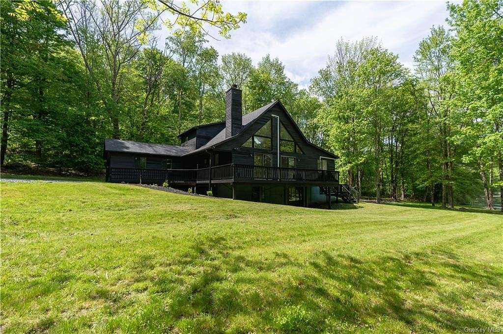 8.95 Acres of Residential Land with Home for Sale in Callicoon, New York