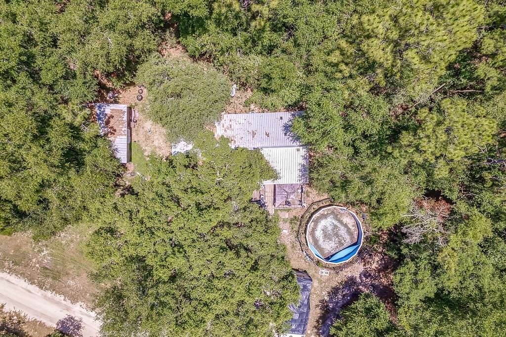 10.05 Acres of Land with Home for Sale in Crawfordville, Florida