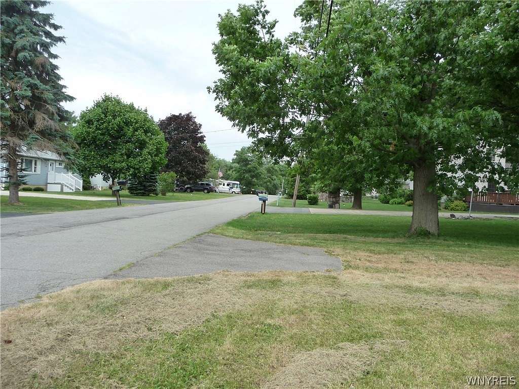 0.325 Acres of Residential Land for Sale in Hamburg, New York