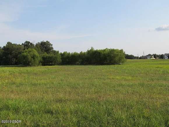 1.95 Acres of Residential Land for Sale in Mount Vernon, Illinois