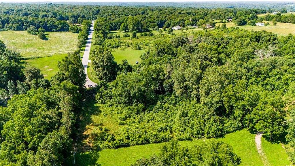 1.15 Acres of Residential Land for Sale in Gravette, Arkansas