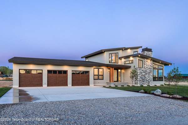 2 Acres of Residential Land with Home for Sale in Pinedale, Wyoming