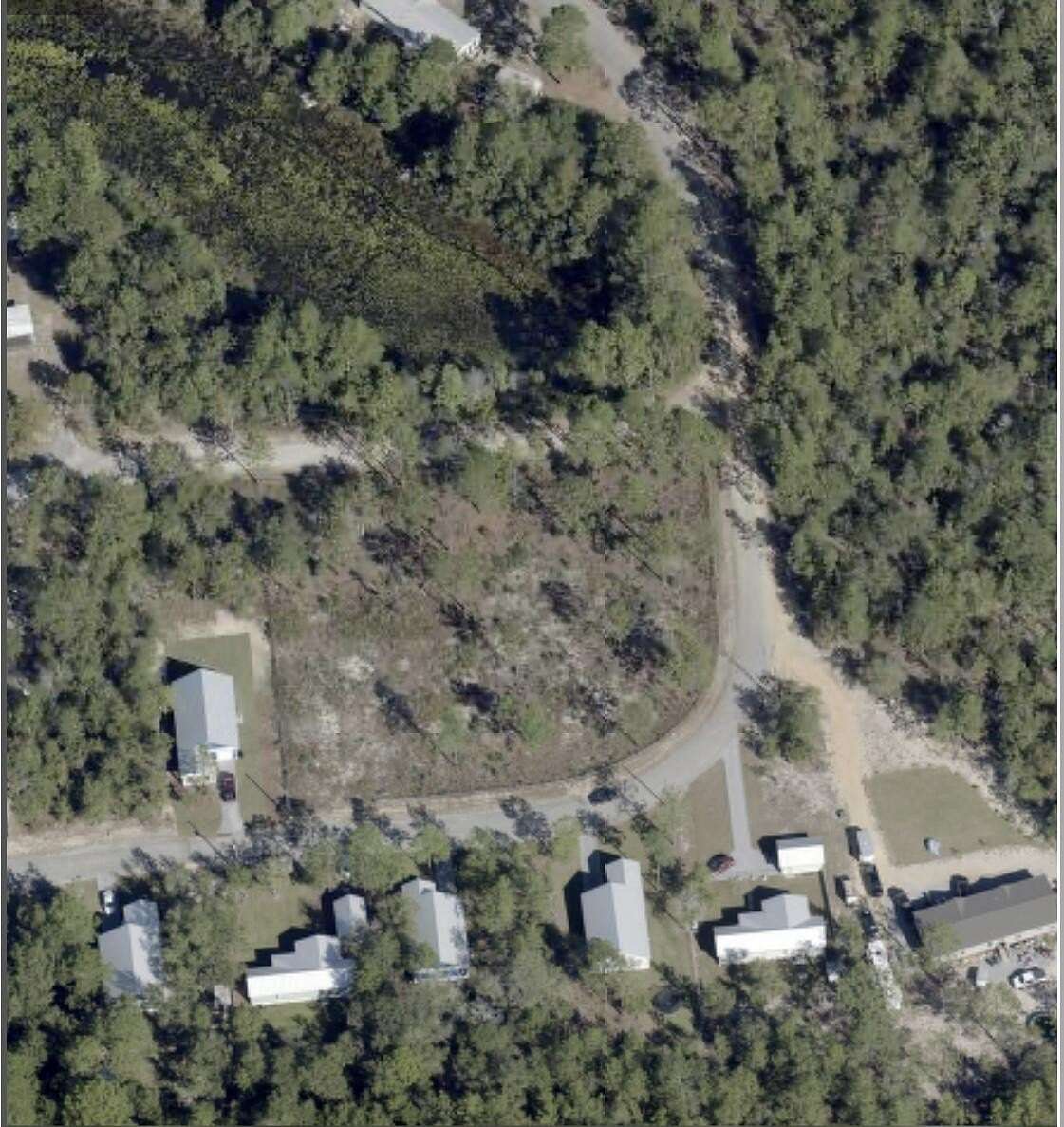0.41 Acres of Residential Land for Sale in DeFuniak Springs, Florida