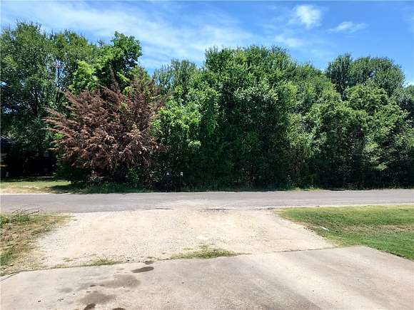 0.356 Acres of Residential Land for Sale in Waco, Texas