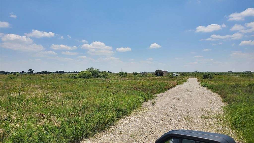 16.7 Acres of Land for Sale in Bowie, Texas