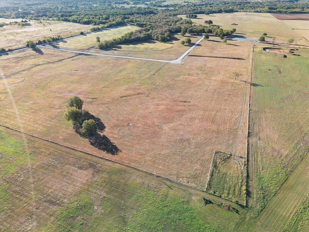 88.92 Acres of Agricultural Land for Sale in Gainesville, Texas