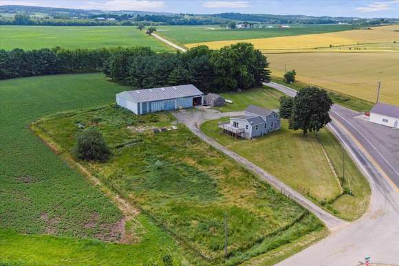 2.2 Acres of Residential Land with Home for Sale in Durand, Illinois