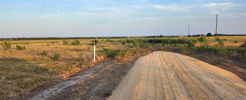 1.05 Acres of Land for Sale in Coupland, Texas