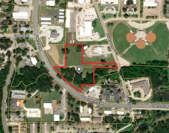 4.75 Acres of Commercial Land for Sale in Weatherford, Texas