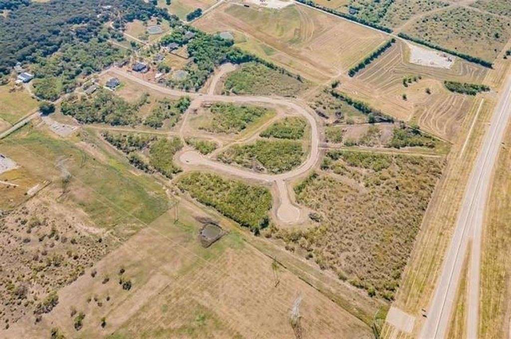 1.211 Acres of Residential Land for Sale in Joshua, Texas