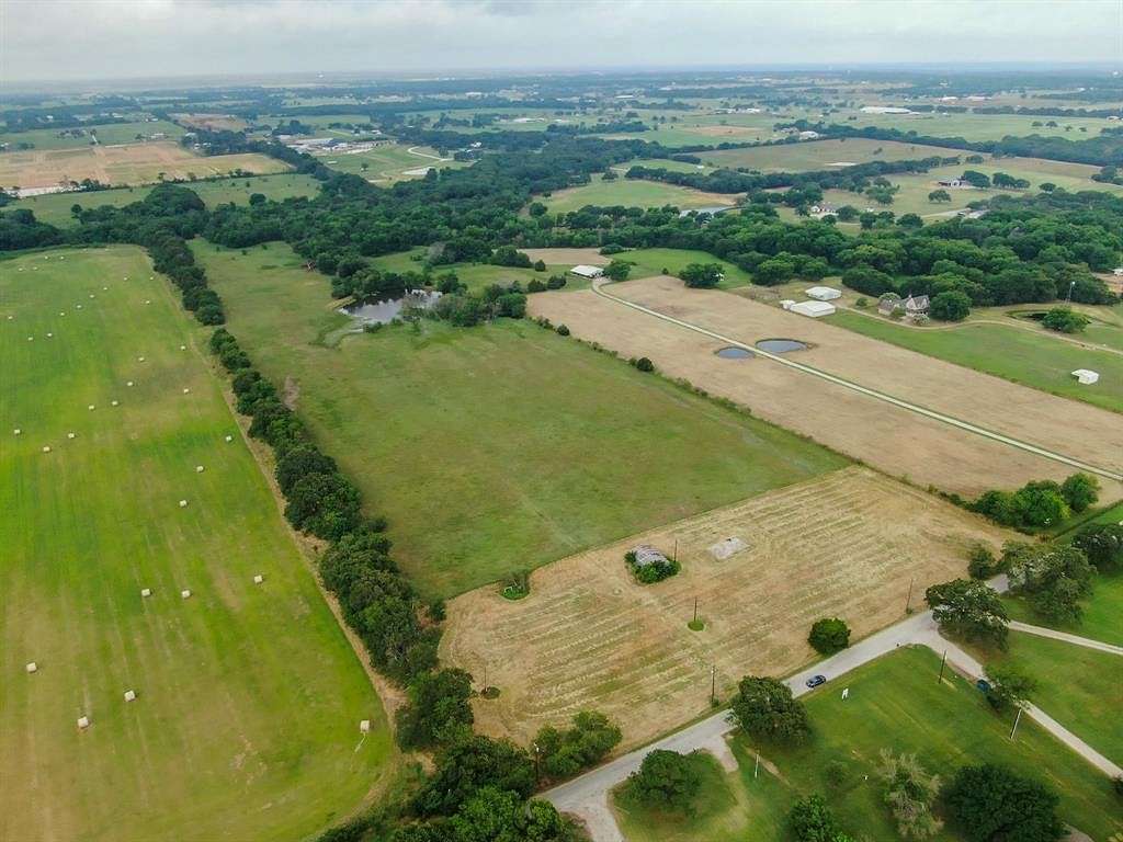 31.509 Acres of Land for Sale in Pilot Point, Texas