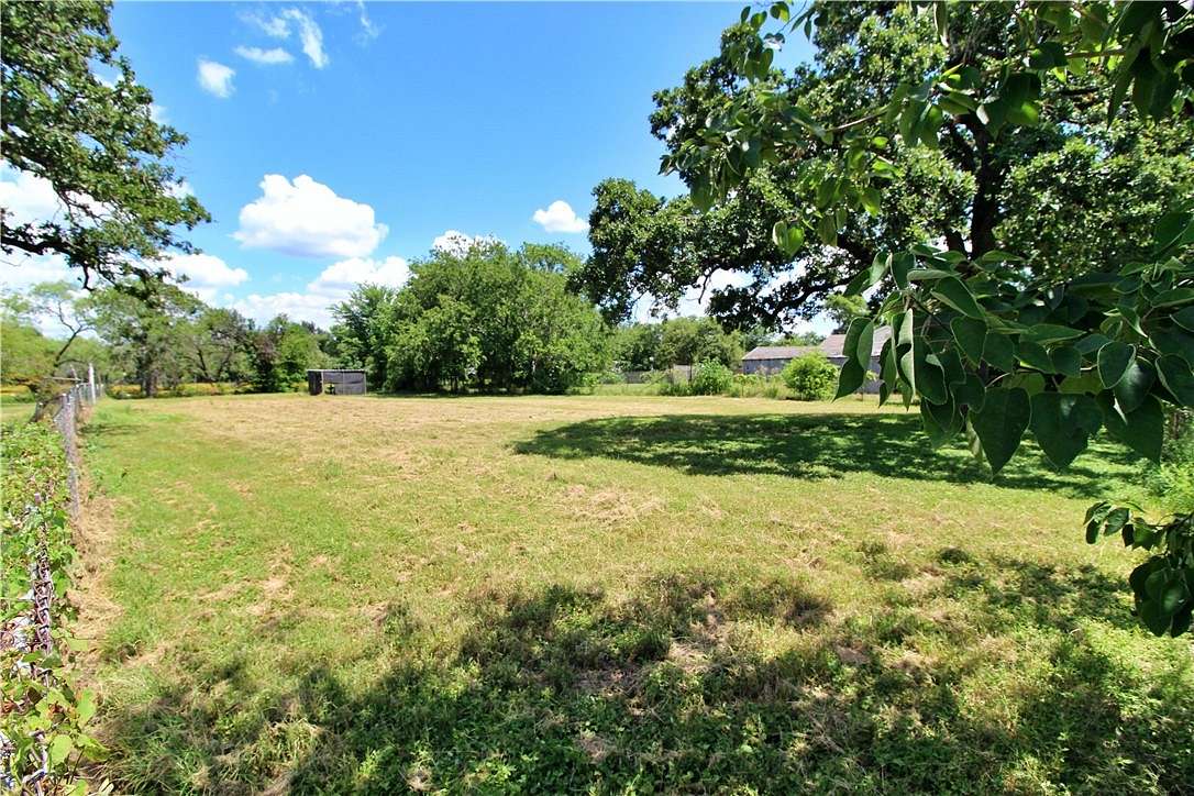 0.37 Acres of Residential Land for Sale in Waco, Texas