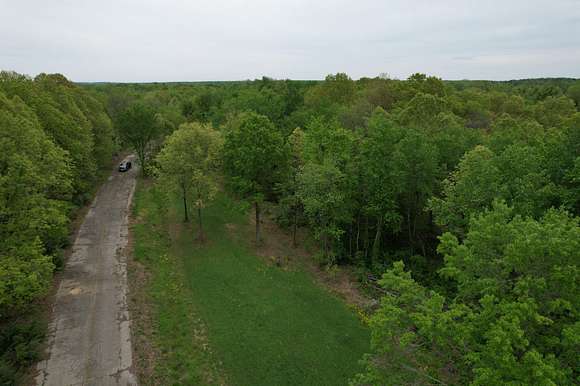 30 Acres of Recreational Land for Sale in Marion, Illinois