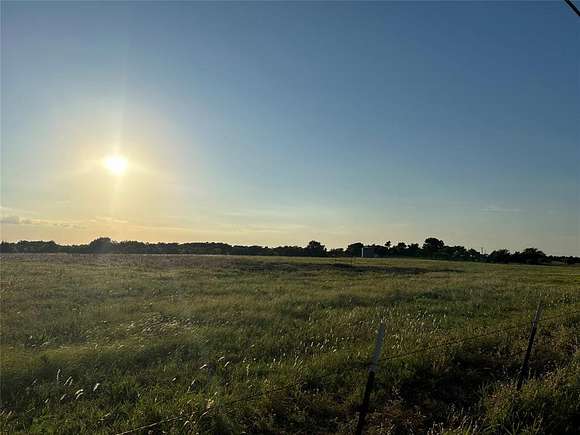 1 Acre of Residential Land for Sale in Sherman, Texas