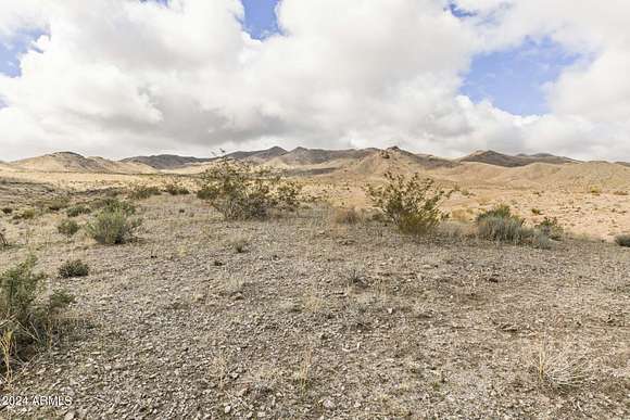 4.96 Acres of Land for Sale in Dolan Springs, Arizona