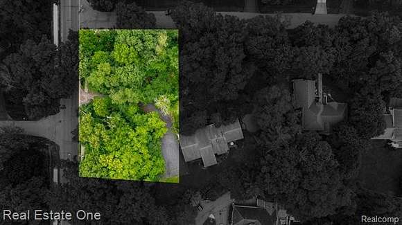 0.65 Acres of Residential Land for Sale in Bloomfield Hills, Michigan