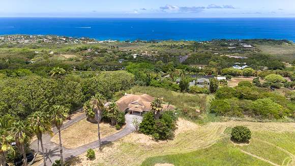 5.013 Acres of Residential Land with Home for Sale in Kailua, Hawaii