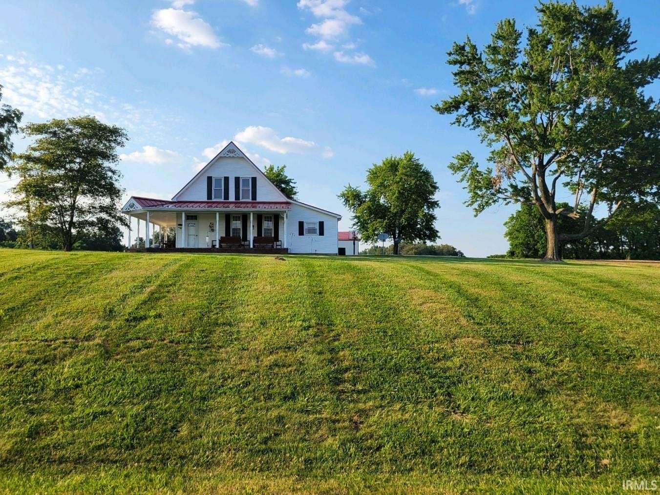 4.673 Acres of Residential Land with Home for Sale in Washington, Indiana